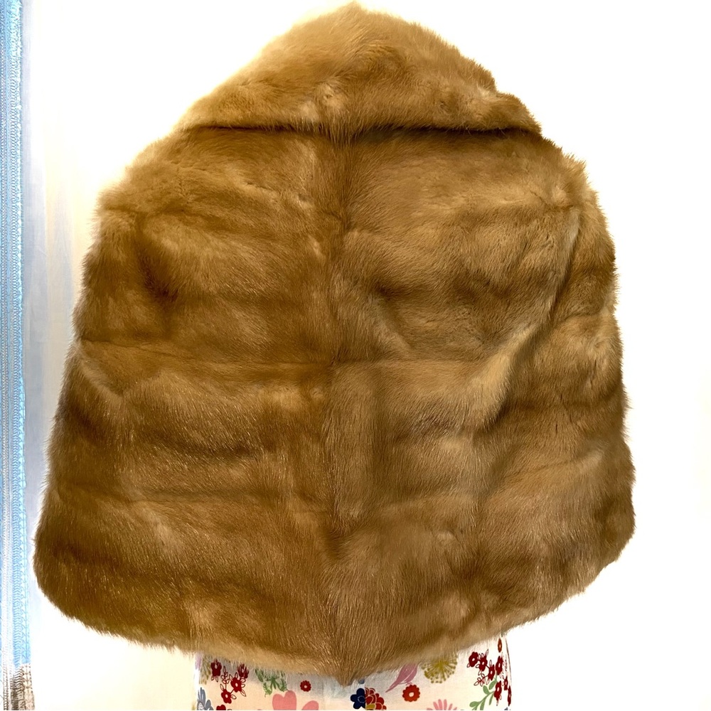 Vintage Halle Bros. Fur Wrap - Picture 7 of 9